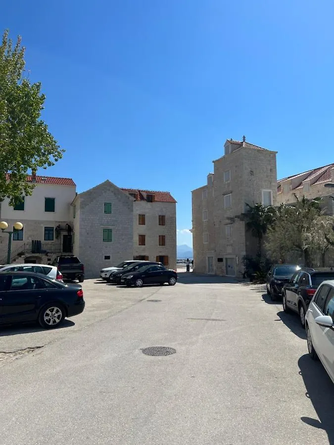 Amaizing Apartment Near Airport Kaštel Štafilić