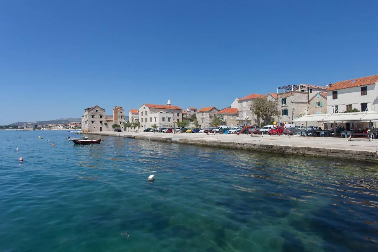 Amaizing Apartment Near Airport Kastel Stafilic Croatia